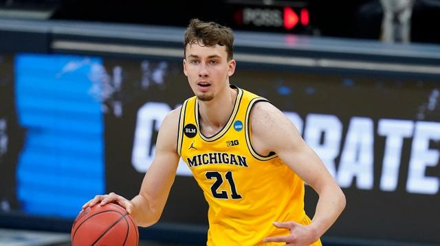 比卢普斯和 比卢普斯和