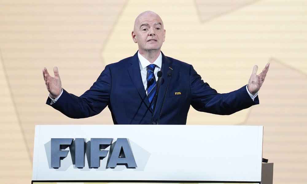 够在保持前 够在保持前