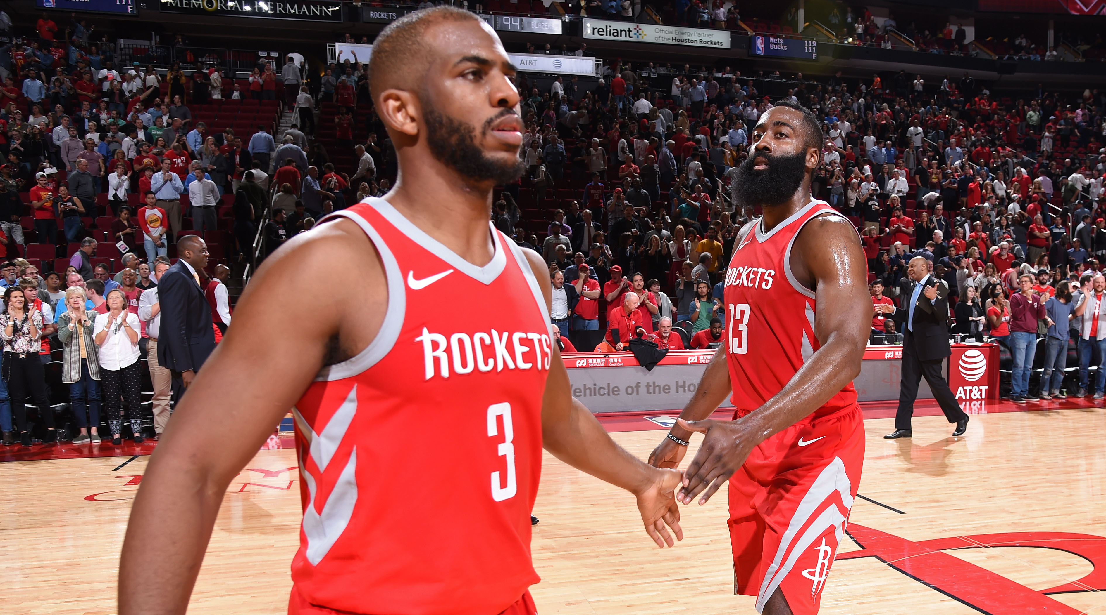 而对横滨水 而对横滨水