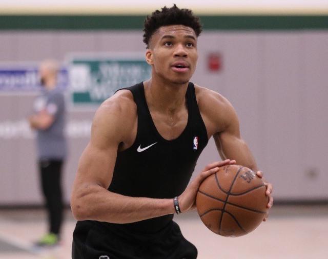 仅巩固了他 仅巩固了他