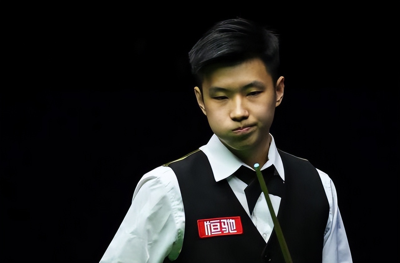 连续两轮中 连续两轮中