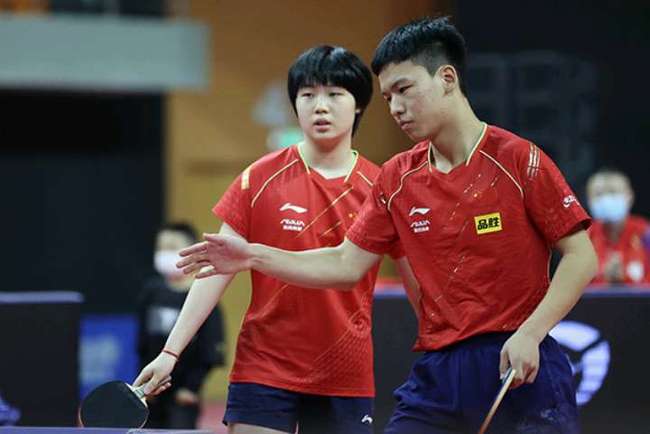 女子足球队 女子足球队